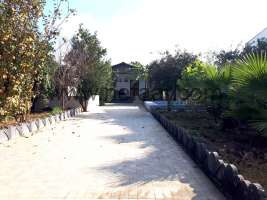 فرصت خرید ویلا باغ استخردار داخل بافت شهری سرخرود