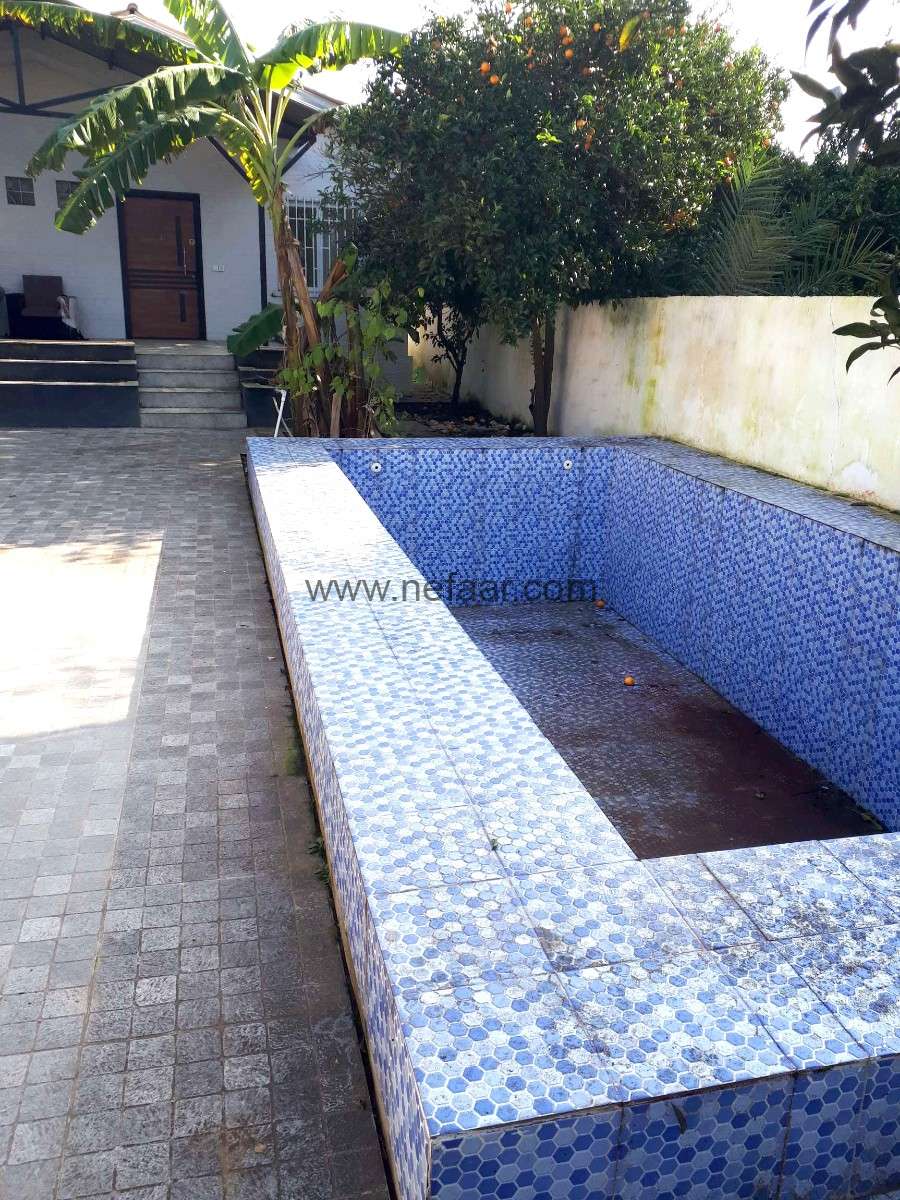 فرصت خرید ویلا باغ استخردار داخل بافت شهری سرخرود