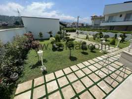 فروش کاخ ویلای لاکچری در بهشت زیبای رویان