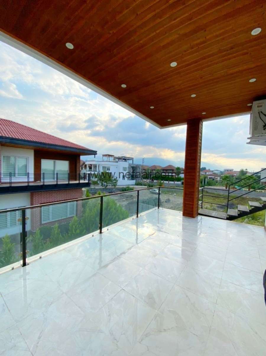 فروش ویلای مستقل و مدرن در لوکیشن جنگلی رویان