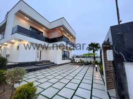 خرید ویلای مدرنِ نوساز و استخردار در سرخرود