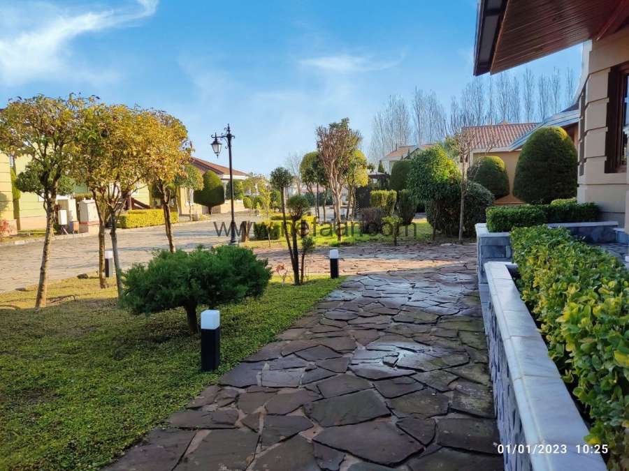 فروش ویلای مبله و استخردار در شهرک باران رویان