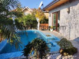 فروش ویلای مبله و استخردار در شهرک باران رویان