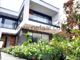 فروش ویلای هوشمند و فول امکانات در منطقه نارنجبن رویان