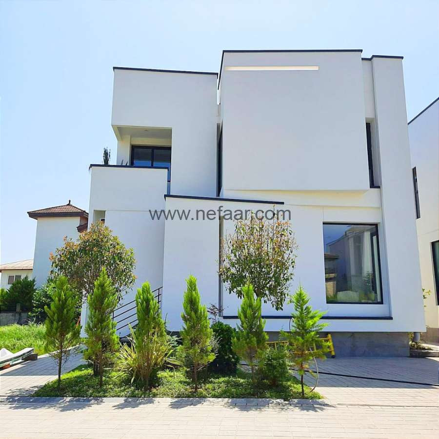 فروش ویلای استخردار در شهرک سیکاس رویان