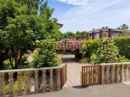 فروش ویلاباغ در شهرک ساحلی ۱۱۰ نوشهر