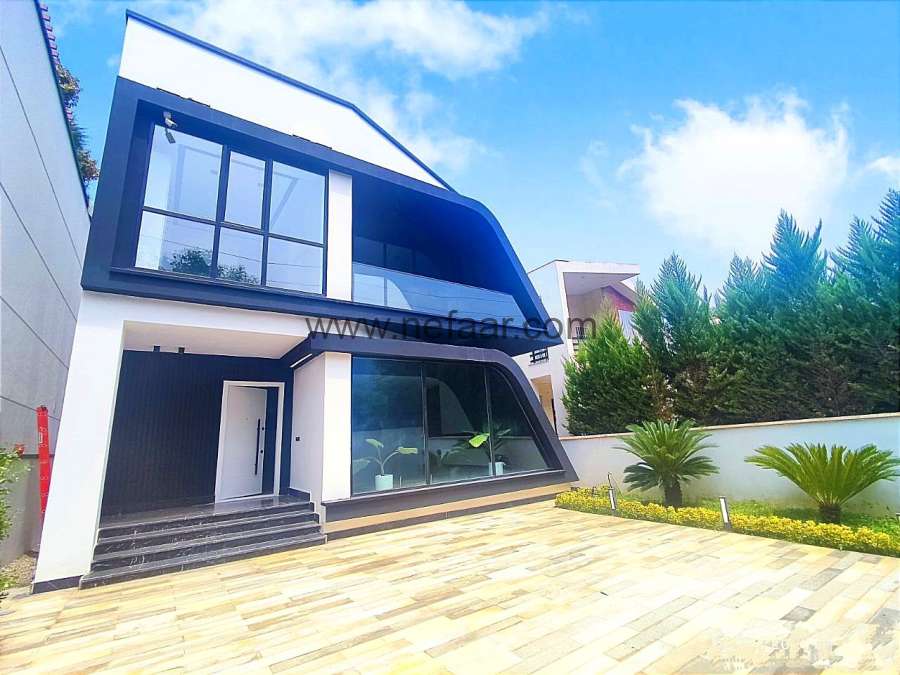 ویلای مدرن و استخردار در چلک نوشهر