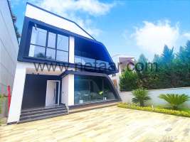  ویلای مدرن و استخردار در چلک نوشهر