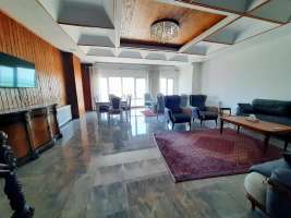 پنتهاوس ساحلی در خط دریا سرخرود