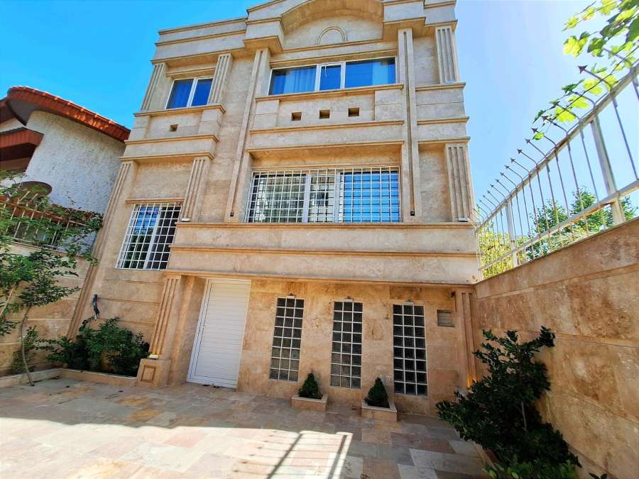 ویلا تریبلکس ساحلی در سرخرود