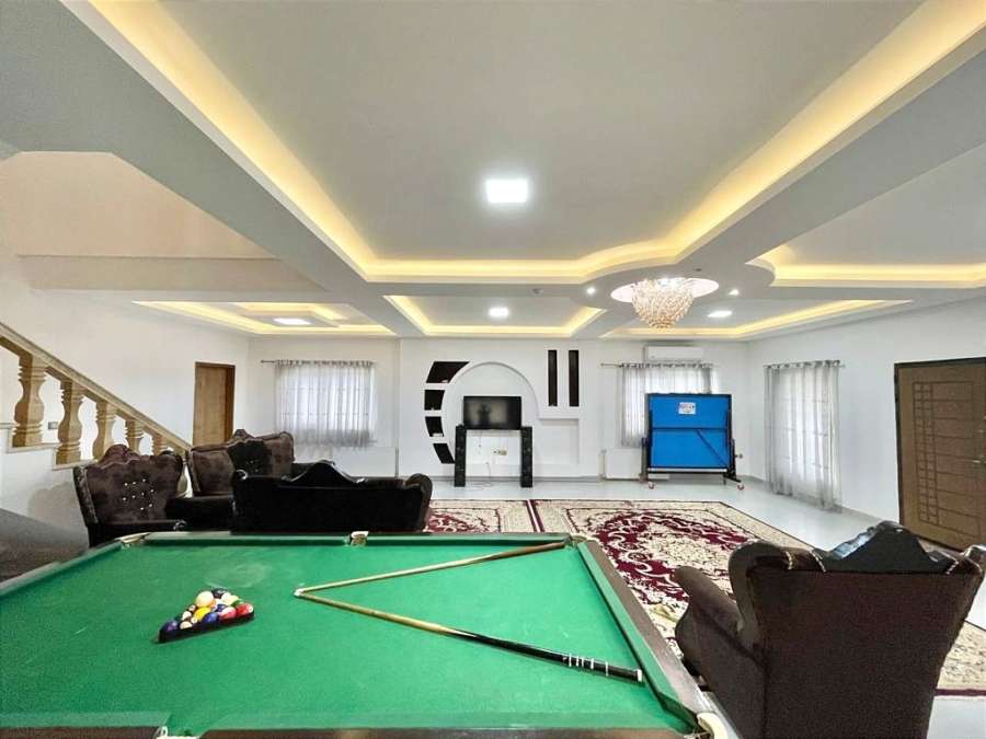 اجاره روزانه ویلاباغ استخردار در سرخرود