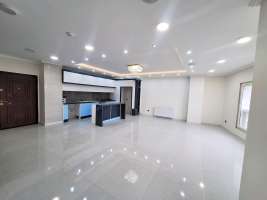 آپارتمان ساحلی نوساز در سرخرود
