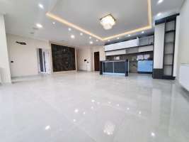آپارتمان ساحلی نوساز در سرخرود