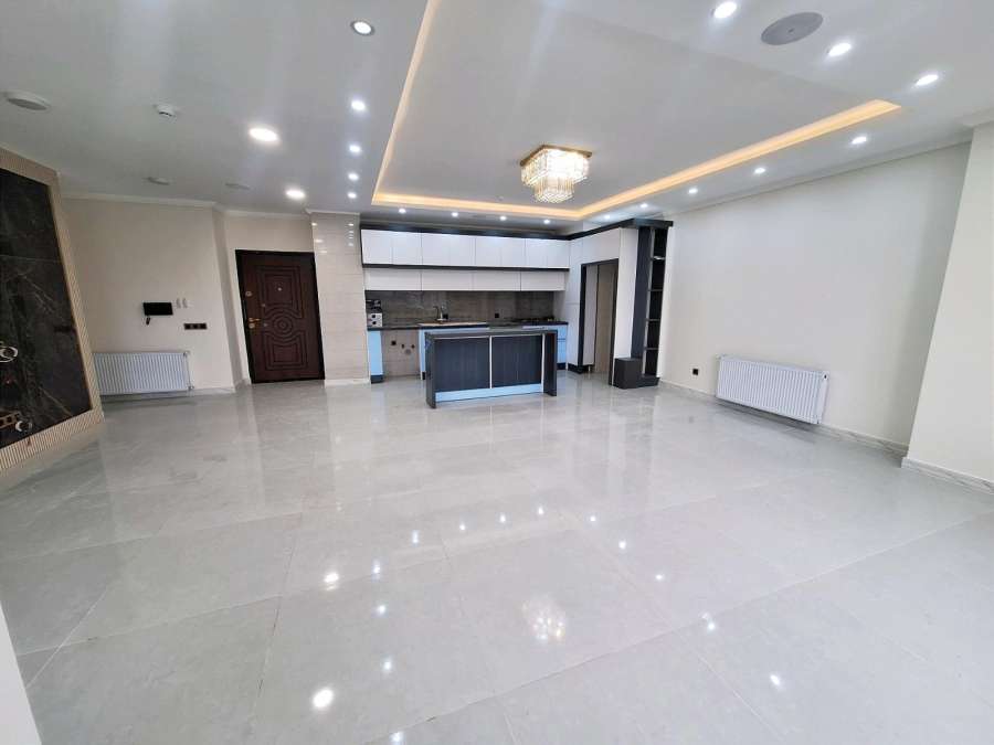 آپارتمان ساحلی نوساز در سرخرود