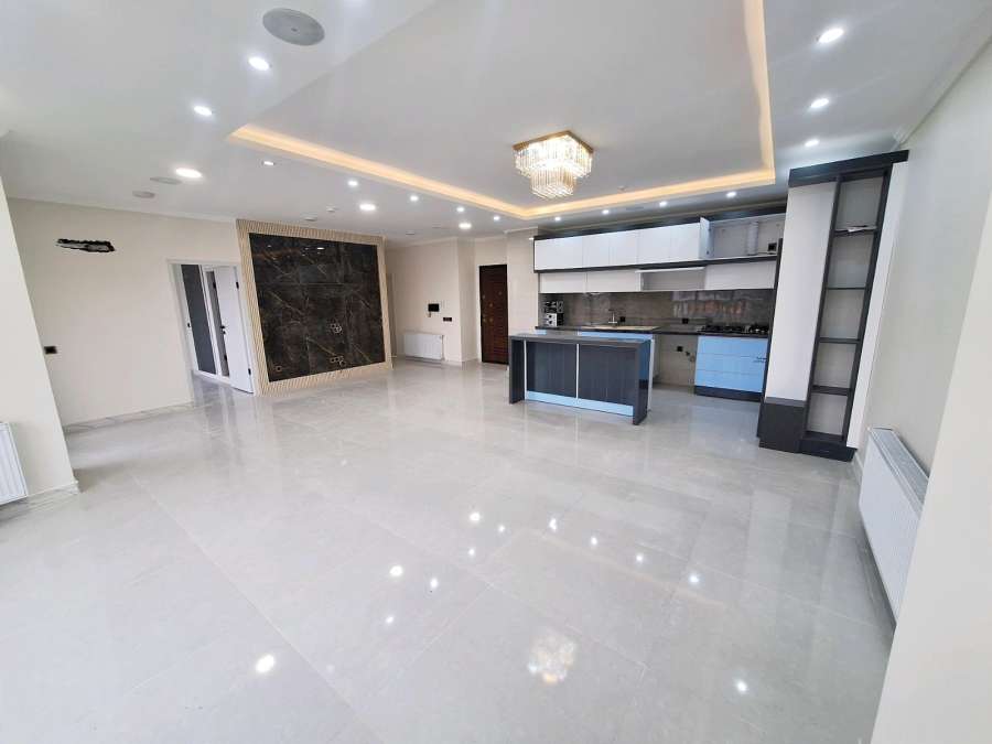 آپارتمان ساحلی نوساز در سرخرود