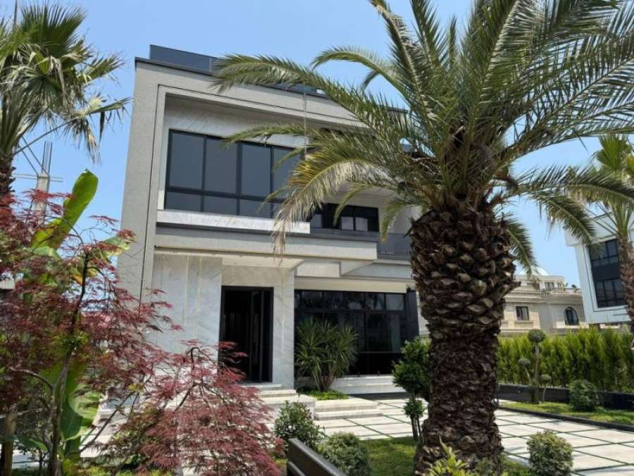 ویلا مدرن شهرکی در لتینگان نوشهر