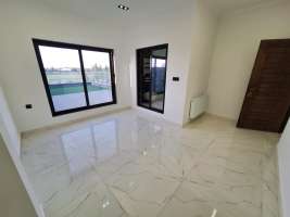 ویلا مدرن ساحلی استخردار در سرخرود 