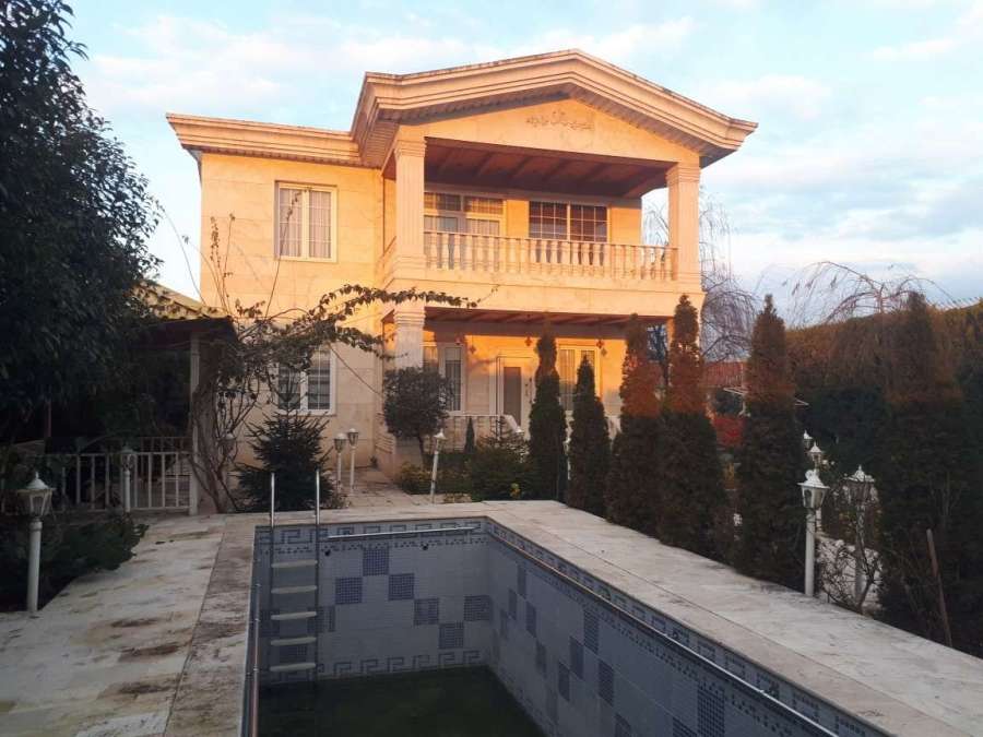 ویلا کلاسیک استخردار در سرخرود 