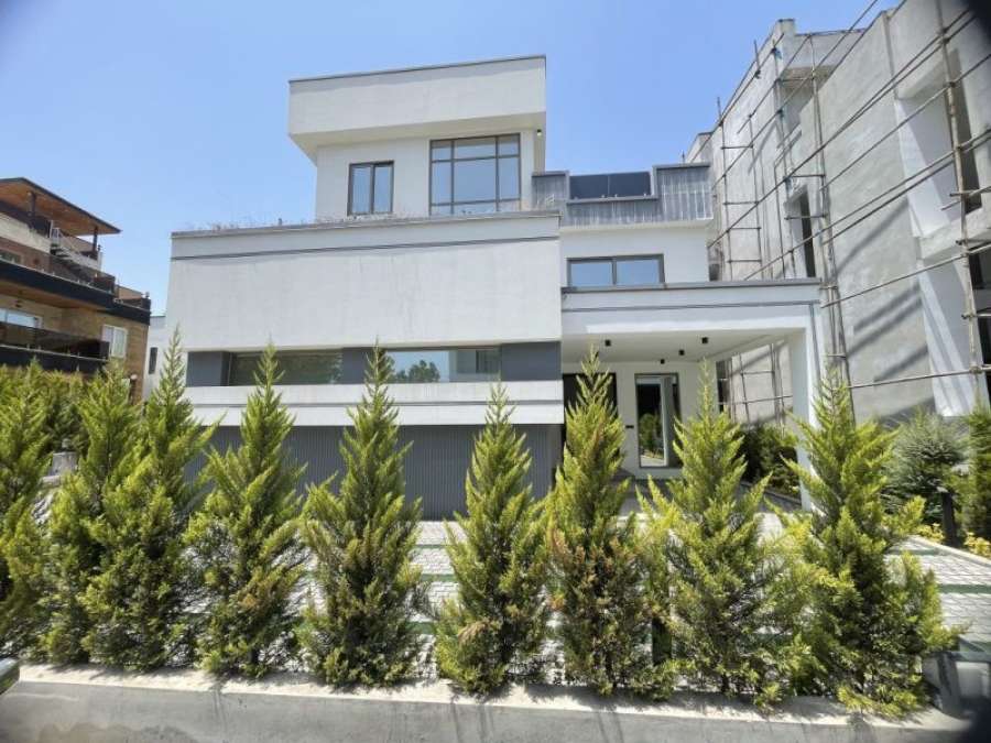 ویلا مدرن استخردار شهرکی در رویان