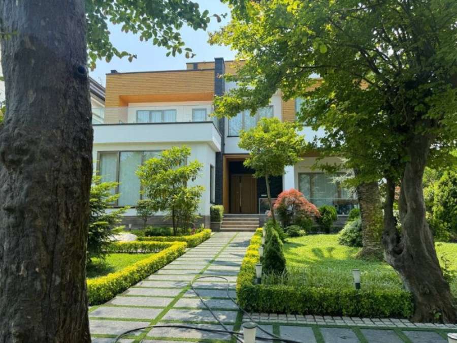 ویلا مدرن استخردار در شهرک خانه دریا سرخرود 