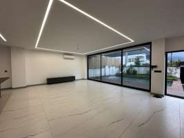 فروش ویلا مدرن استخردار در نخ شمال نوشهر