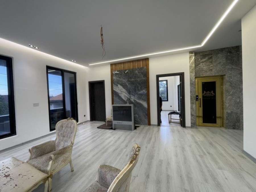 فروش ویلا مدرن استخردار در چلندر نوشهر 