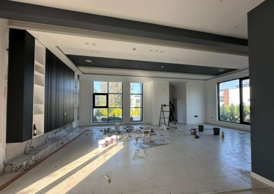 فروش ویلا مدرن استخردار شهرکی در رویان 