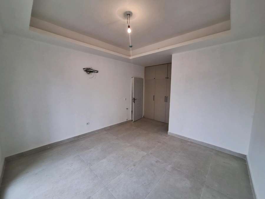 فروش آپارتمان ساحلی نوساز در خط دریا سرخرود 