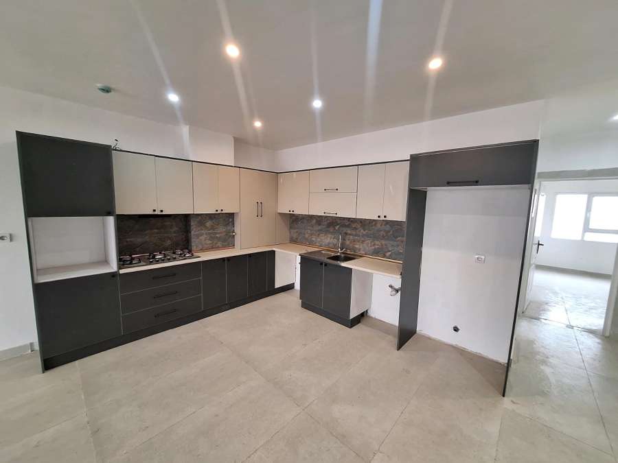 فروش آپارتمان ساحلی نوساز در خط دریا سرخرود 