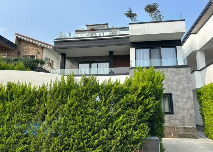 فروش ویلا مدرن استخردار در سرخرود 