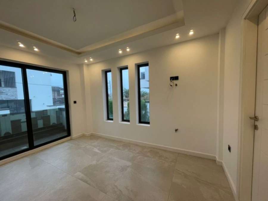 فروش ویلا مدرن شهرکی در منطقه ساحلی سرخرود