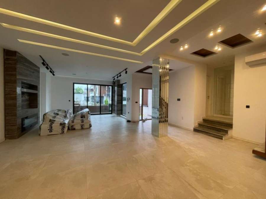 فروش ویلا مدرن شهرکی در منطقه ساحلی سرخرود