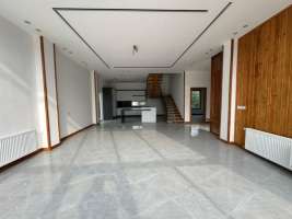 فروش ویلا مدرن استخردار در ونوش رویان 