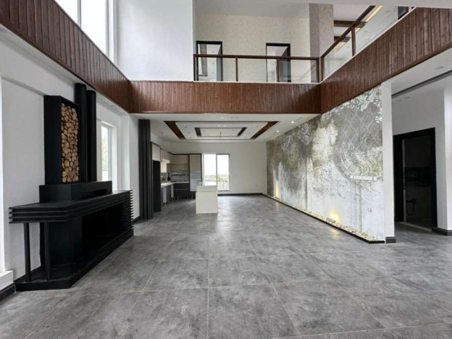 خرید ویلا مدرن استخردار شهرکی در سرخرود 