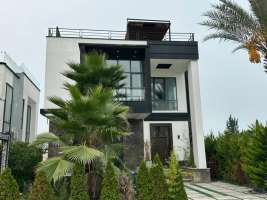 خرید ویلا مدرن استخردار شهرکی در سرخرود 