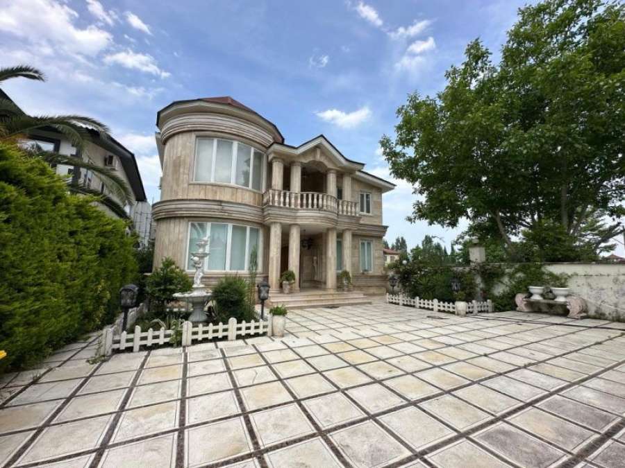 فروش ویلا کلاسیک شهرکی در سرخرود 