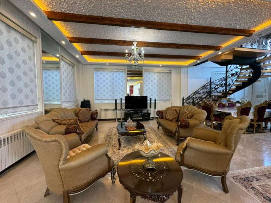 فروش ویلا کلاسیک شهرکی در سرخرود 