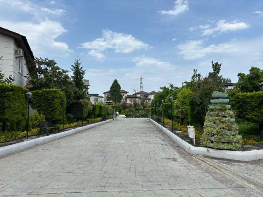 فروش ویلا کلاسیک شهرکی در سرخرود 