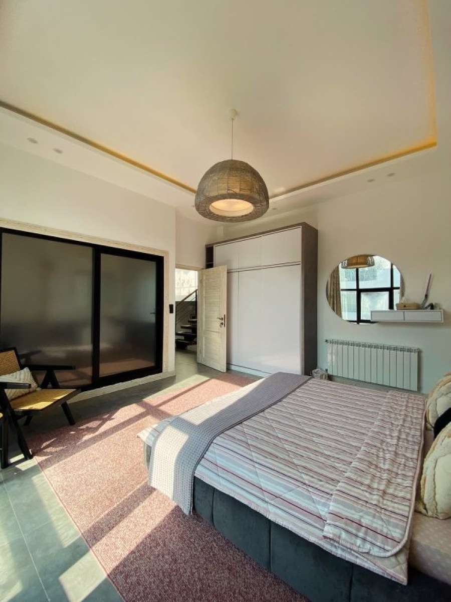 فروش ویلا مدرن استخردار شهرکی در سرخرود 