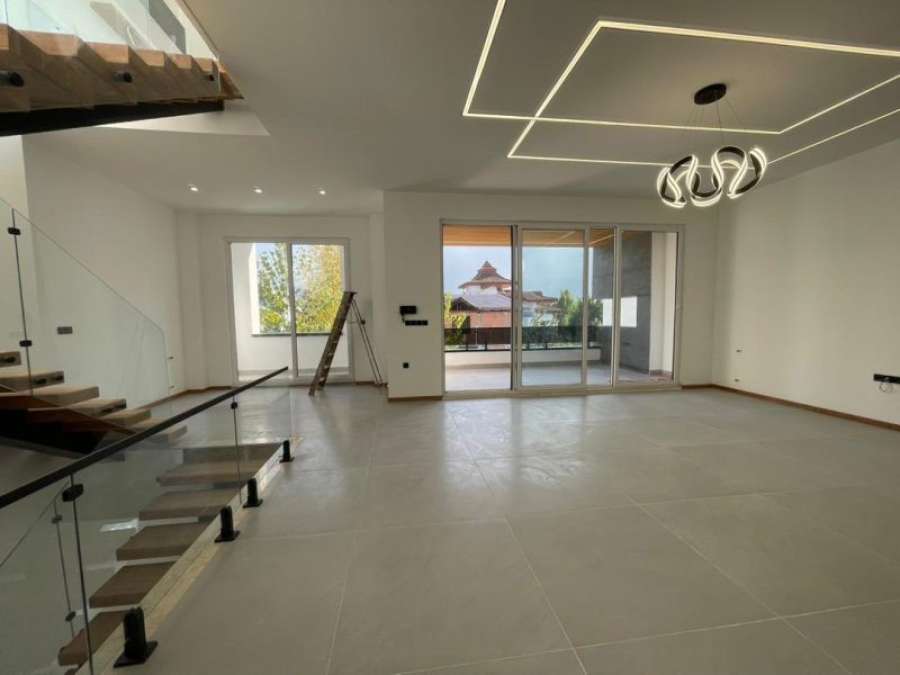 فروش ویلا مدرن استخردار در بندپی نوشهر 