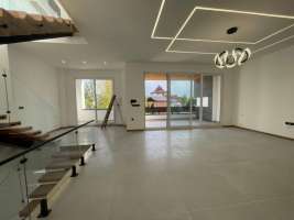 فروش ویلا مدرن استخردار در بندپی نوشهر 