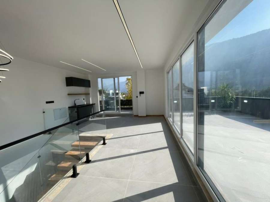 فروش ویلا مدرن استخردار در بندپی نوشهر 