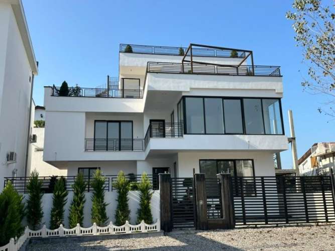 خرید ویلا مدرن استخردار در بندپی نوشهر 