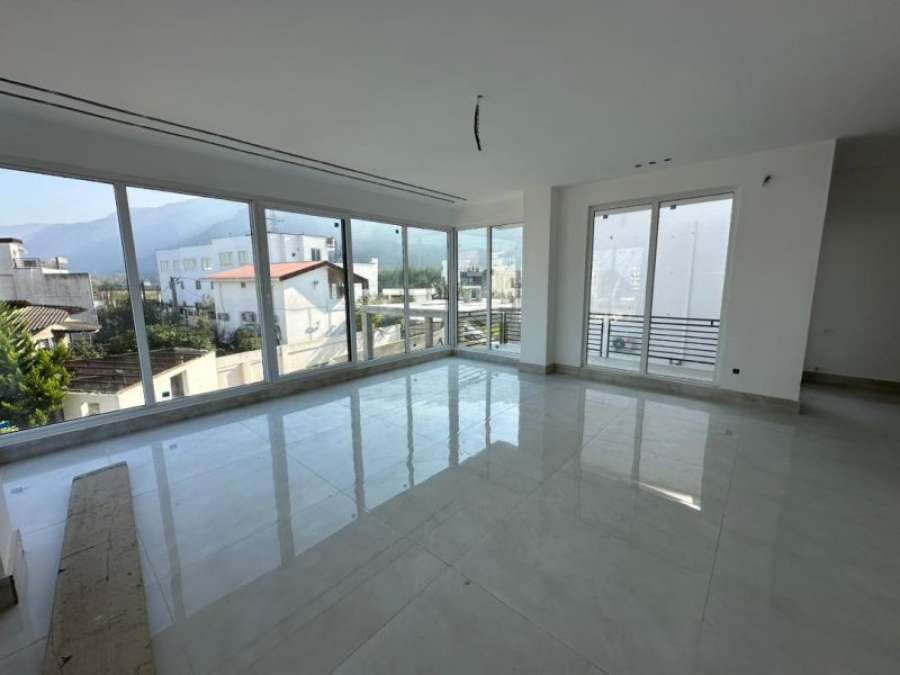 خرید ویلا مدرن استخردار در بندپی نوشهر 