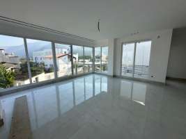 خرید ویلا مدرن استخردار در بندپی نوشهر 