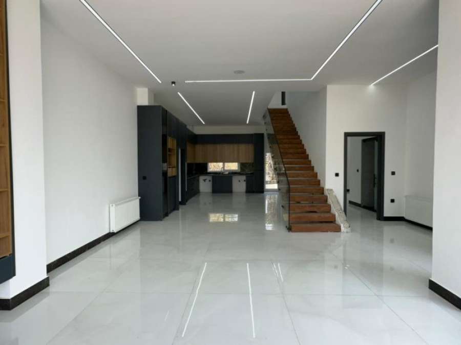 خرید ویلا مدرن شهرکی در ملکار نوشهر 