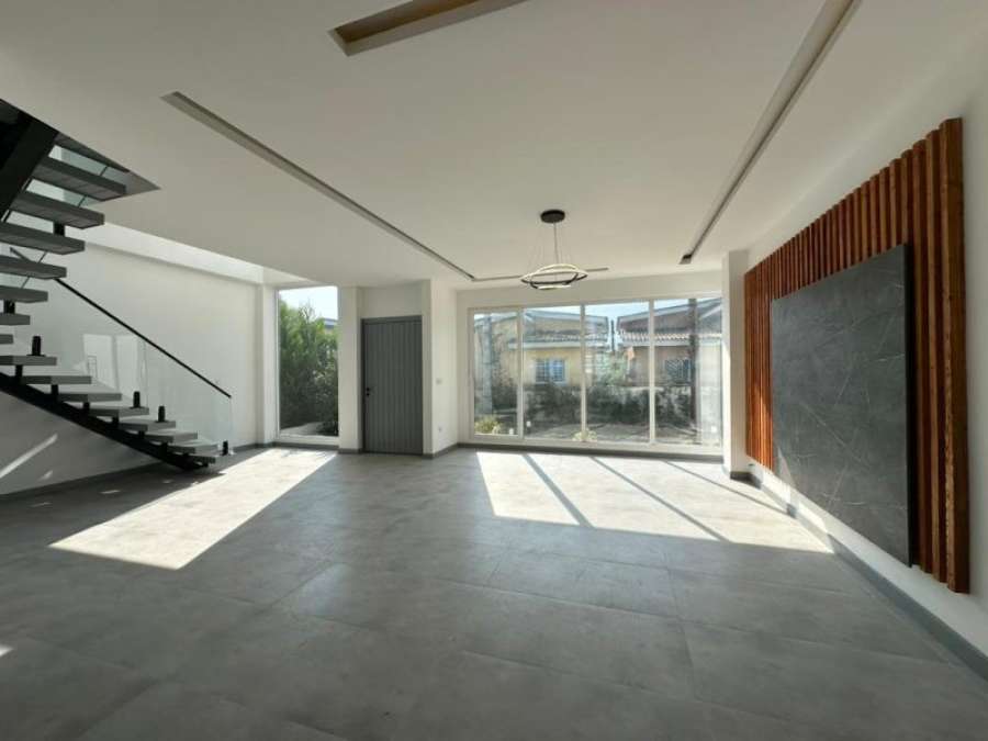 خرید ویلا مدرن شهرکی در علی آباد عسگرخان نوشهر 