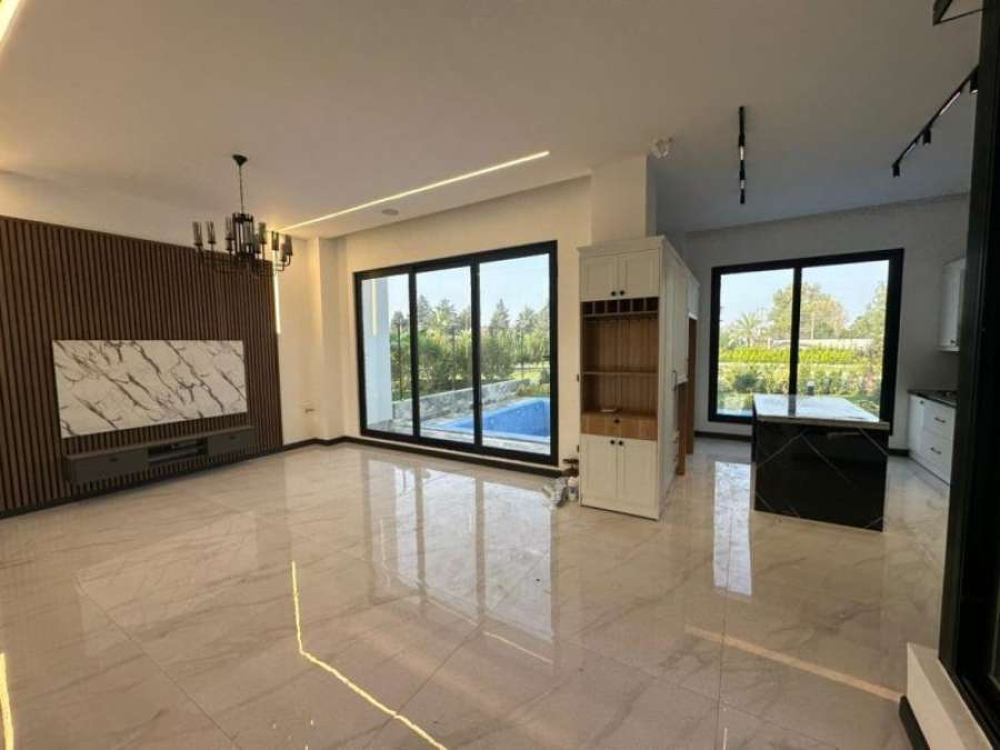 خرید ویلا مدرن استخردار تریپلکس در سرخرود 