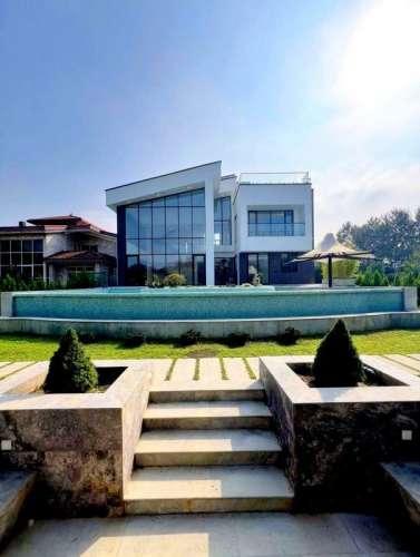 فروش ویلا مدرن استخردار در شهرک خانه دریا سرخرود