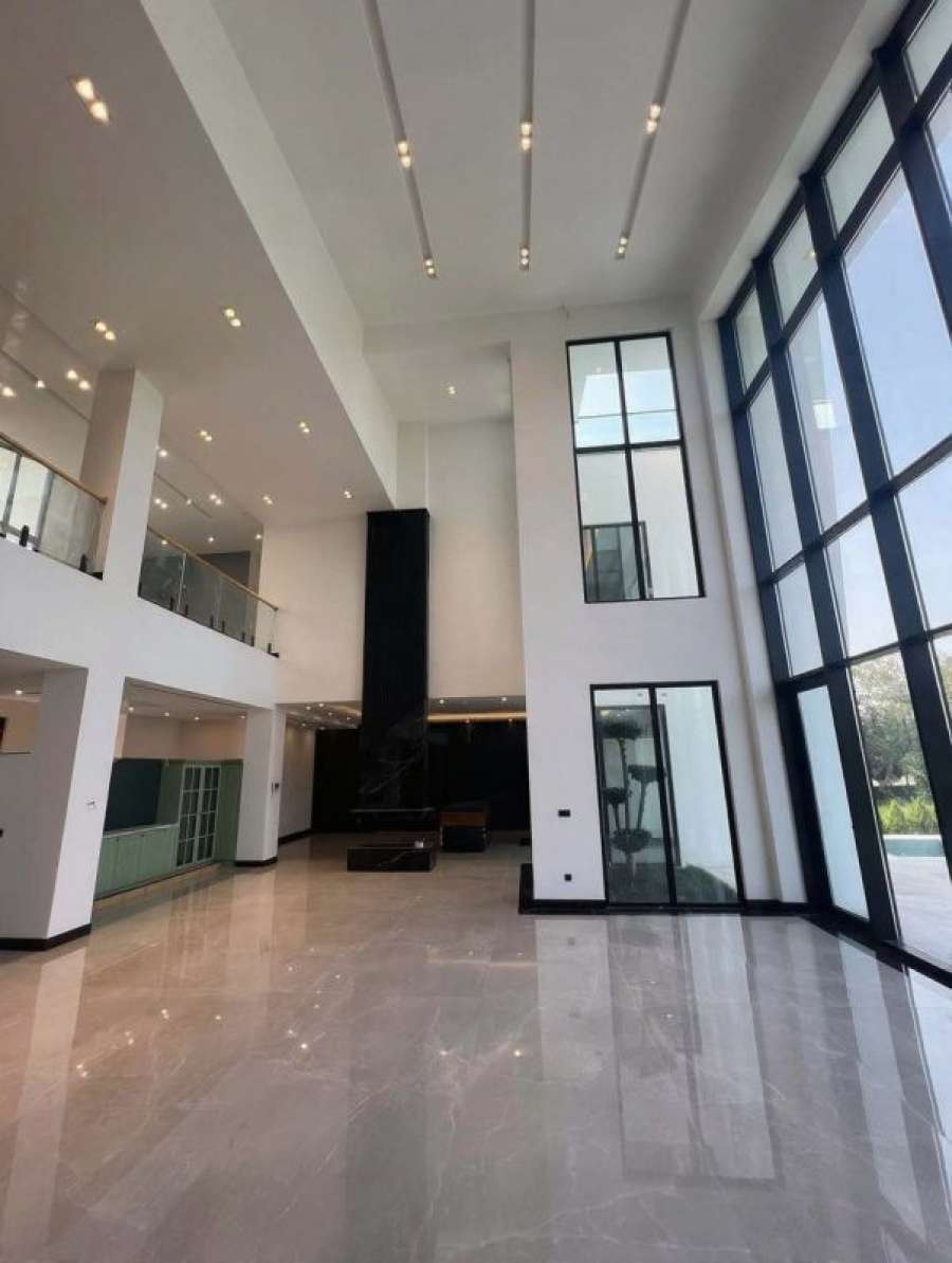 فروش ویلا مدرن استخردار در شهرک خانه دریا سرخرود 